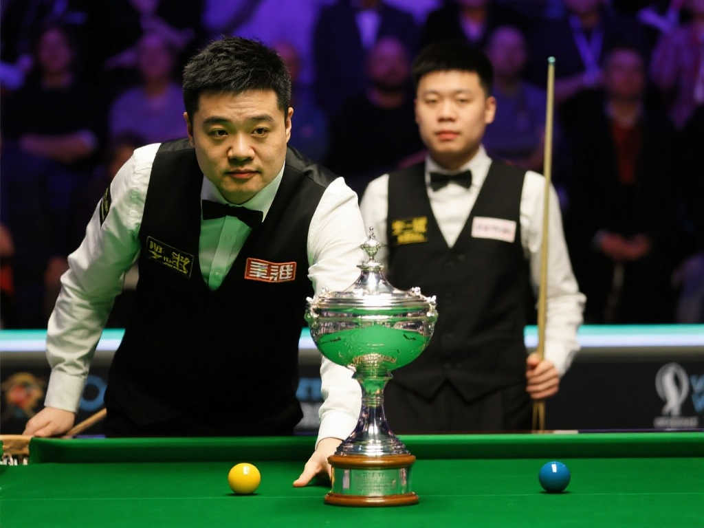 动中国足球 动中国足球