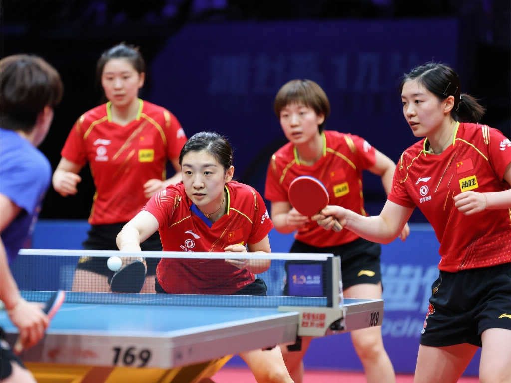 卢对他更加 卢对他更加